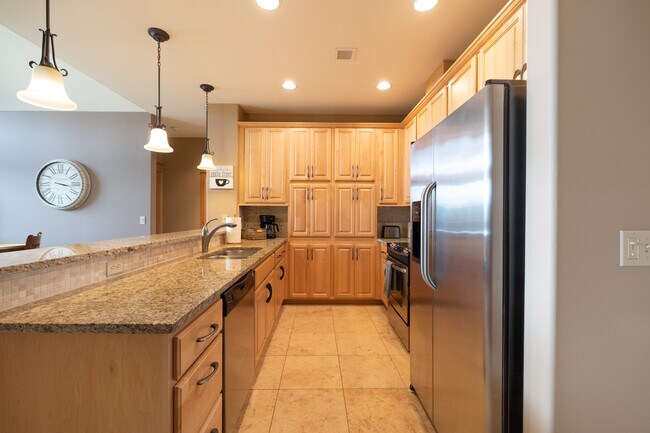 Building Photo - 2051 N Main St