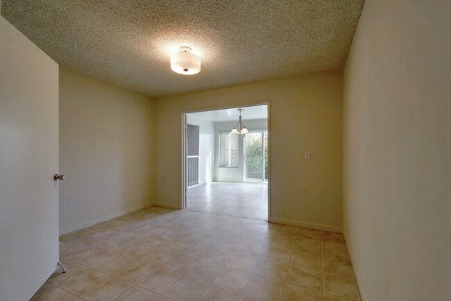 Building Photo - Single Family Home in the Heart of Santa Clara