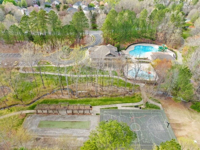 Building Photo - 2119 Baggins Ln