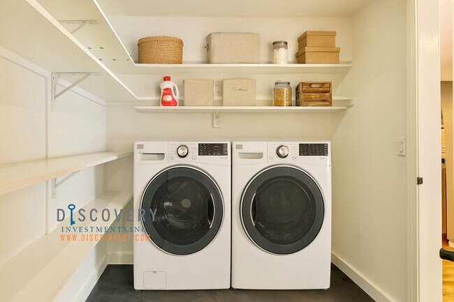 Building Photo - Alcatraz Ave. 1264-1268 (Call owner for al...