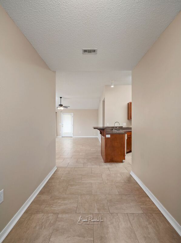 Building Photo - 4718 Lemoyne Vista
