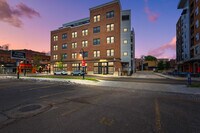 Building Photo - 115 Willow Ave
