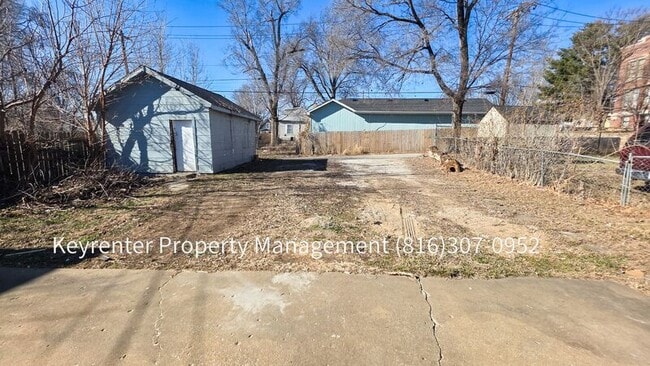 Building Photo - 142 N Bellaire Ave