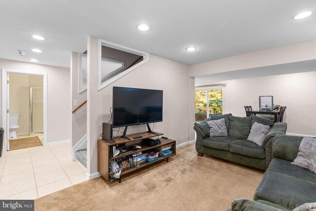 Building Photo - 2914 Hatboro Pl