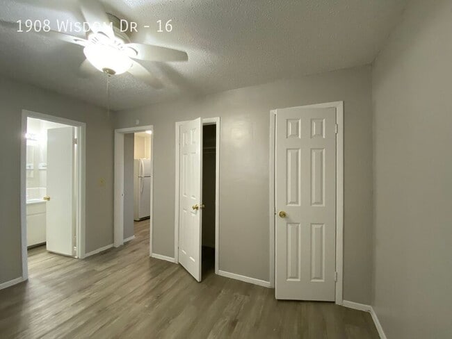 Building Photo - 1908 Wisdom Dr