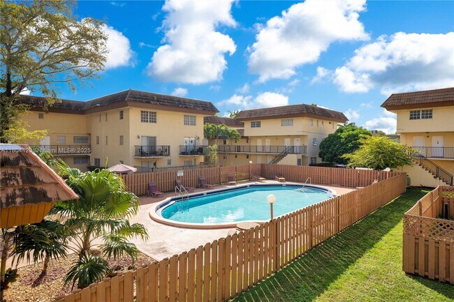 Building Photo - 8500 SW 109th Ave