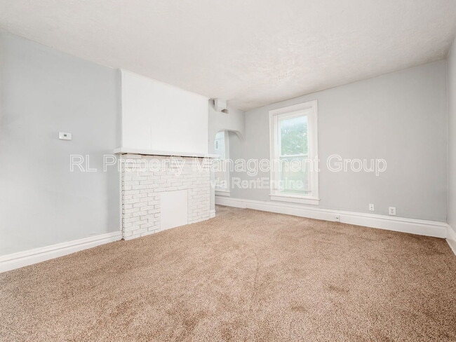 Building Photo - 2278 Indianola Ave