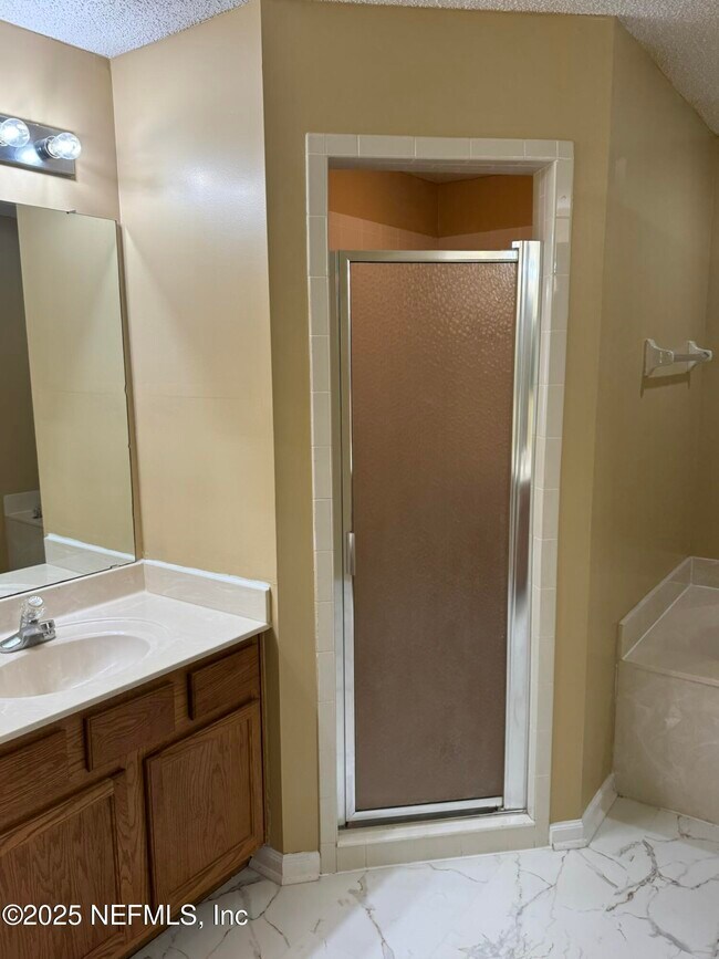 Building Photo - 1318 Yellow Jacket Ct