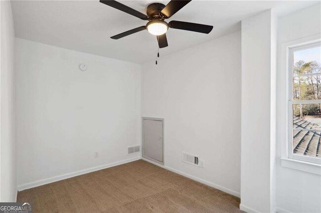 Building Photo - 1687 Porter Dr NW