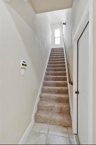 Building Photo - 855 Forest St