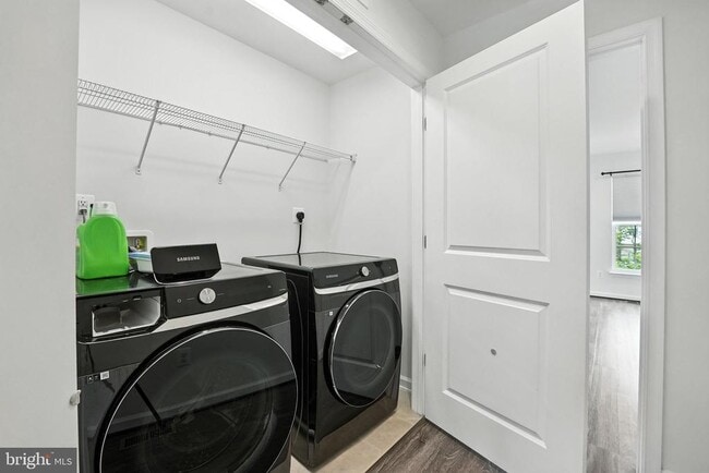 Building Photo - 8162 Agnes Ln