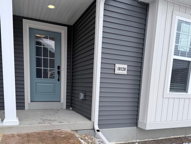 Building Photo - 10120 Mosaic Way