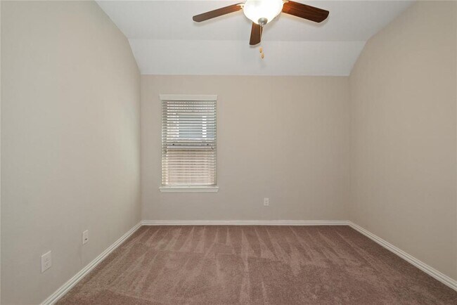 Building Photo - 2939 Twin Cove Ct
