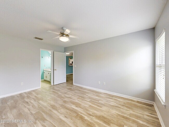 Building Photo - 2084 Frogmore Dr
