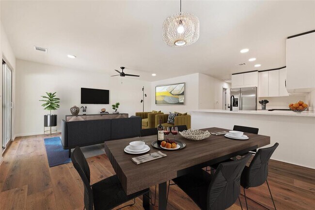 Building Photo - 317 Mill St