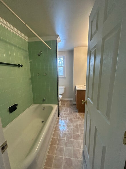 Building Photo - 203 E Pacific Ave