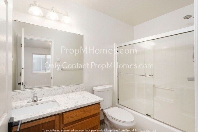 Building Photo - One Bedroom in Argay Terrace - Price Reduc...