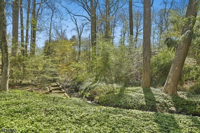 Building Photo - 296 Glen Ave