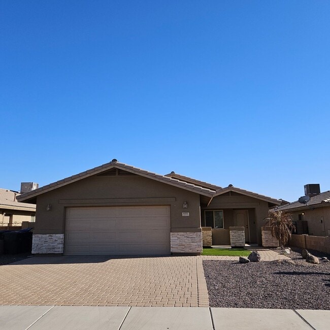 Primary Photo - Rental in Araby Crossing