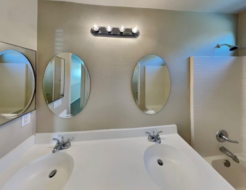 Building Photo - 88208 Whisper Oaks Rd