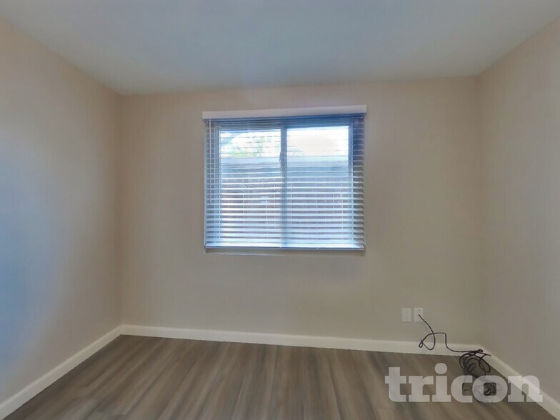 Building Photo - 5321 57th St