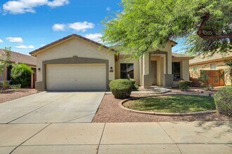 Building Photo - Chandler beauty!