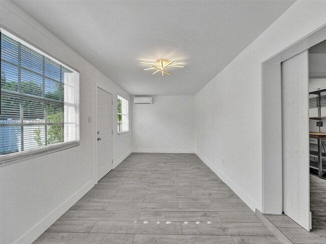 Building Photo - 2446 Fillmore St