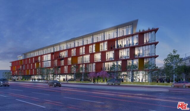 Ivy Station - 9044 Carson St