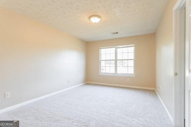 Building Photo - 1877 Brandy Ln SE