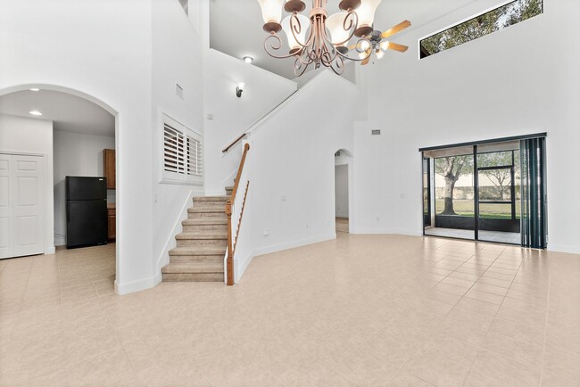 Building Photo - 234 Murano Dr