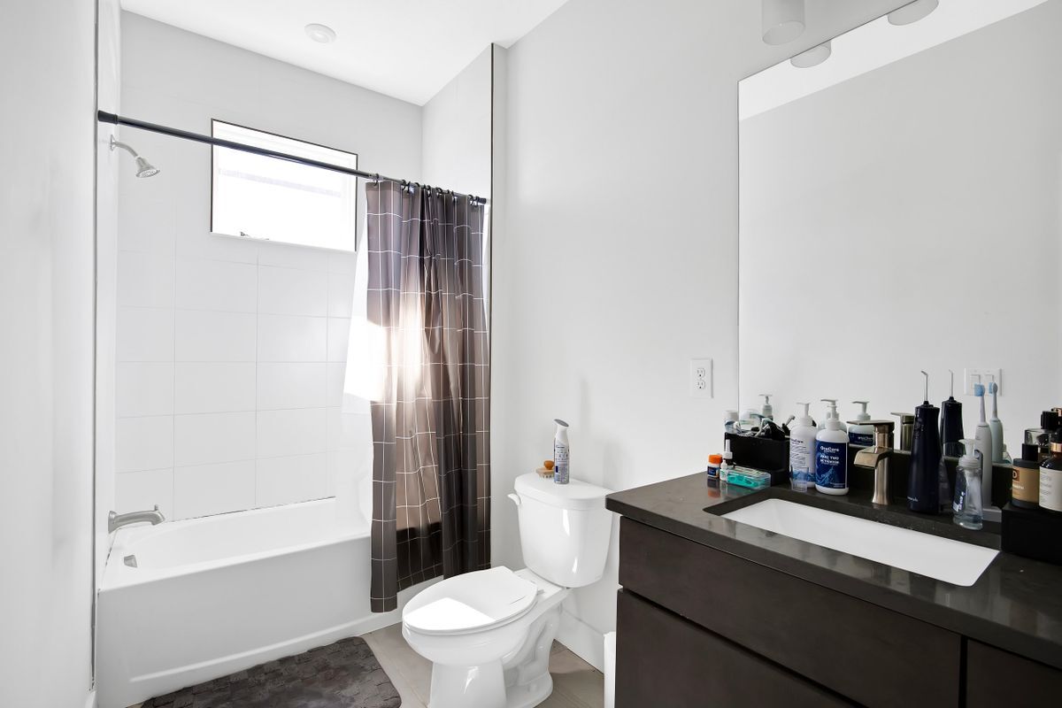 Building Photo - 2506 W Cleveland St