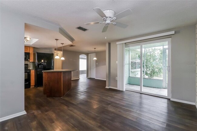 Building Photo - 7500 San Salvadore Dr
