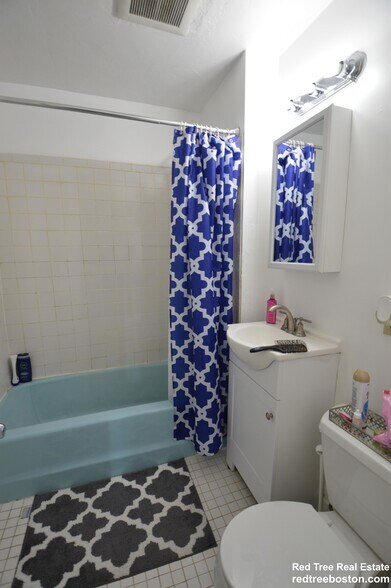 Building Photo - 30 Ashford St