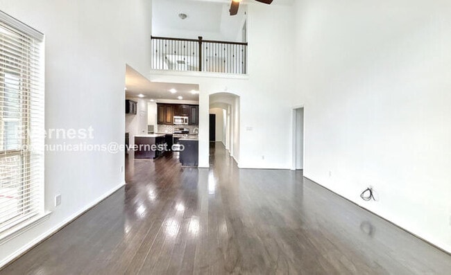 Building Photo - 4811 Sunset Park Ln