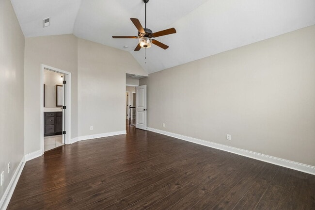 Building Photo - 275 Crusaw Dr