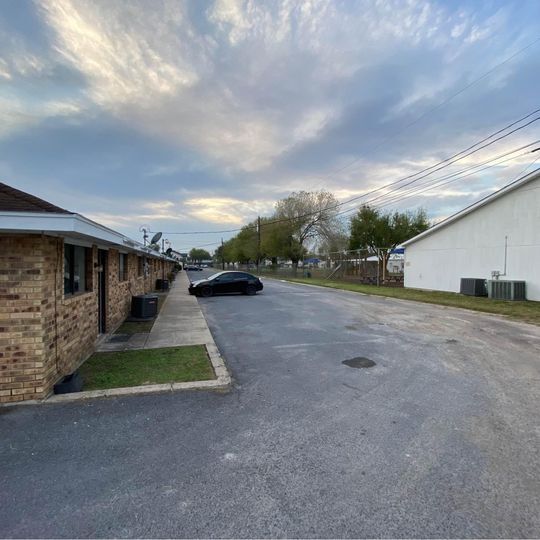 517 S Westgate Dr 517 S Westgate Dr Weslaco TX 78596 Apartment Finder