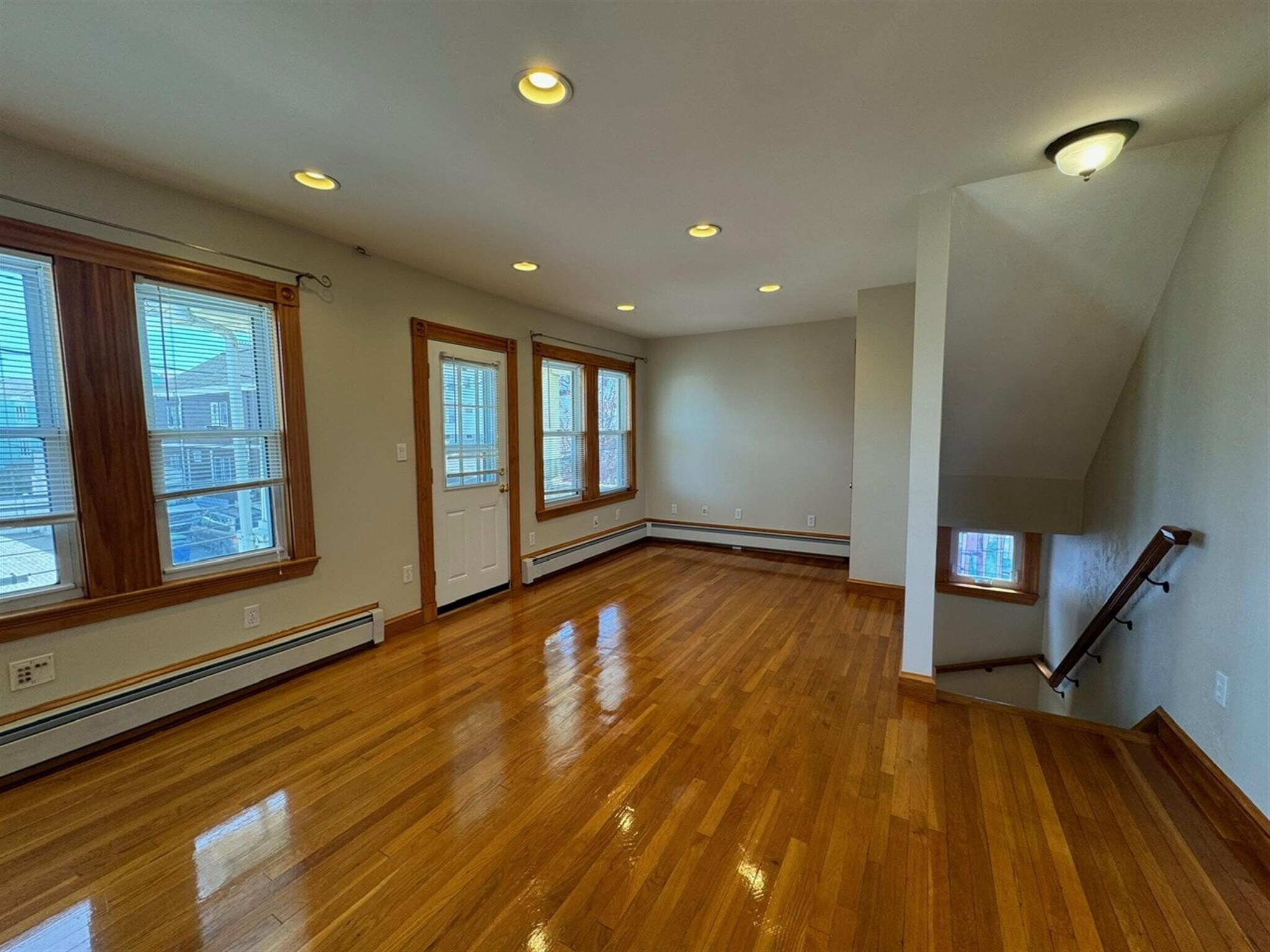 Building Photo - 14 Melville Rd