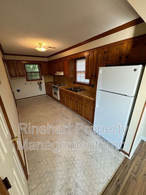 Building Photo - 444 Kimbrell St