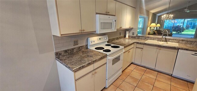 Building Photo - 6482 Approach Rd