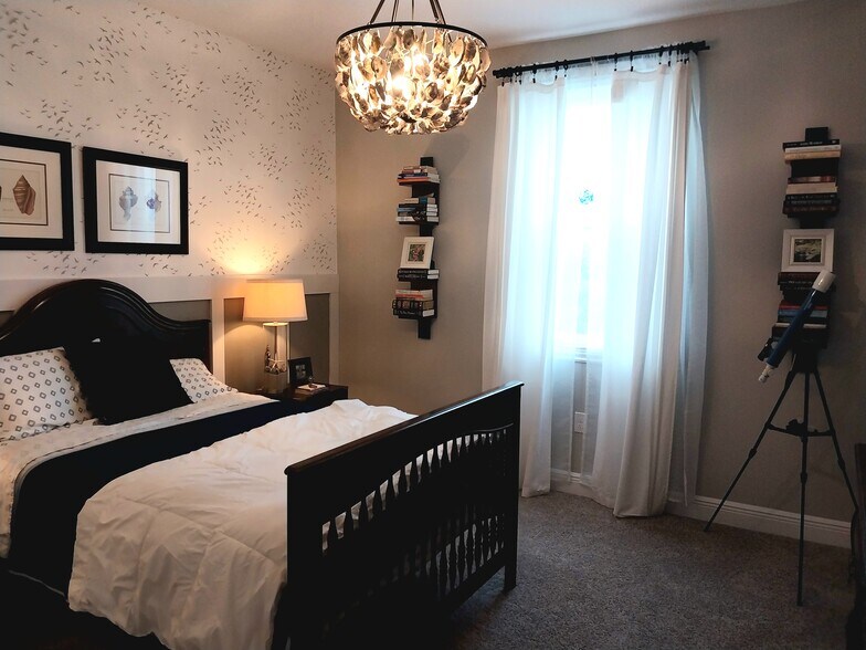 Building Photo - 5531 Native Henna Ct