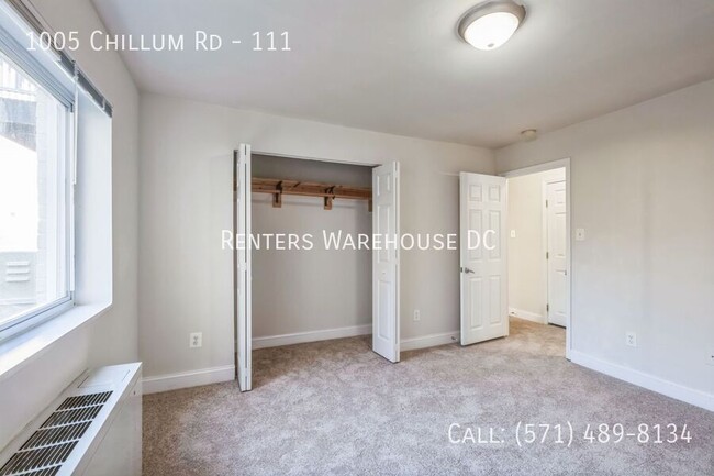 Building Photo - Fresh and Updated 1Bd/1Bth condo!  Availab...