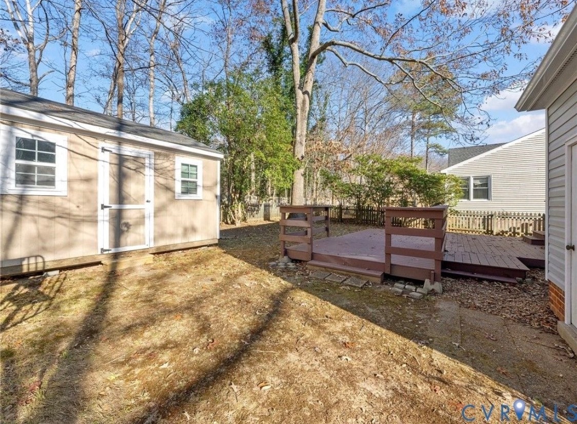 Building Photo - 13706 Danbury Dr