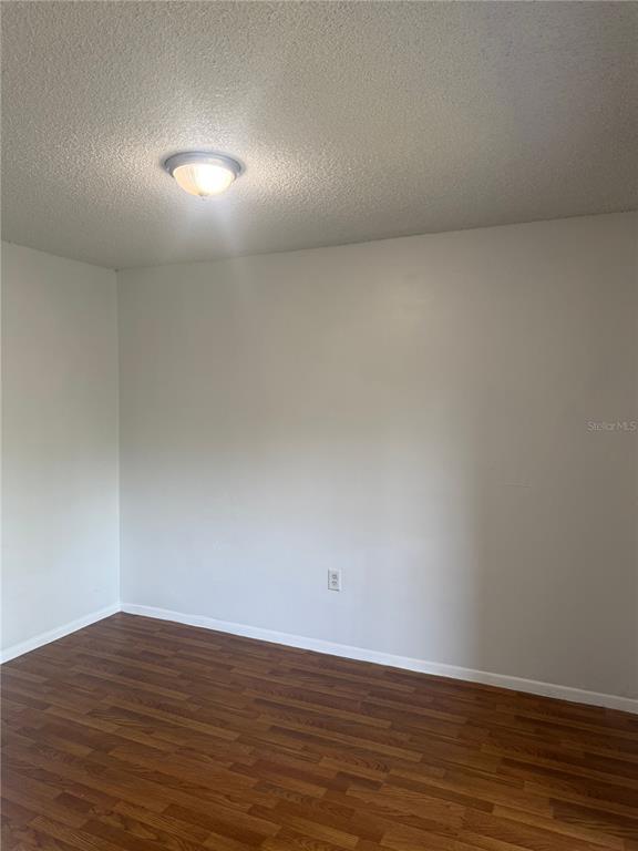 Building Photo - 861 Sky Lake Cir
