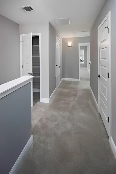 Building Photo - 319 Carmel Dr