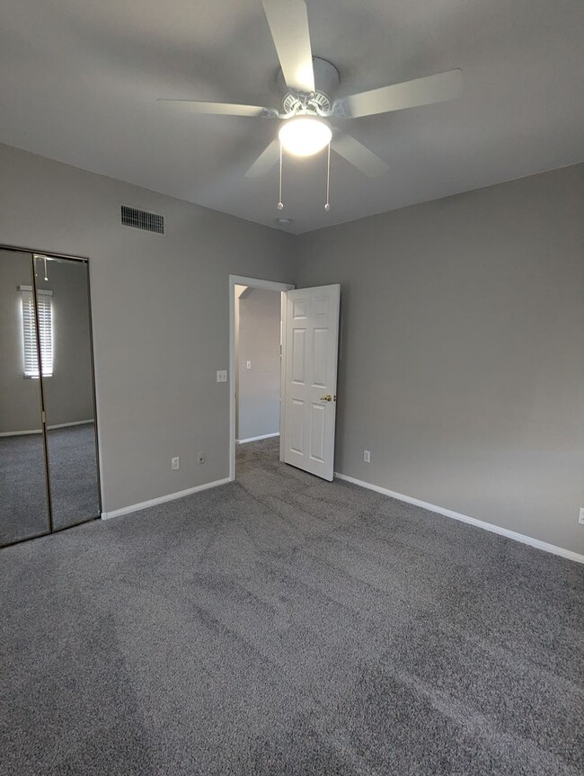 Building Photo - CENTRALLY LOCATED CONDO