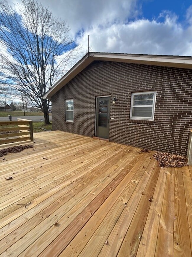 Building Photo - 891 Hill St