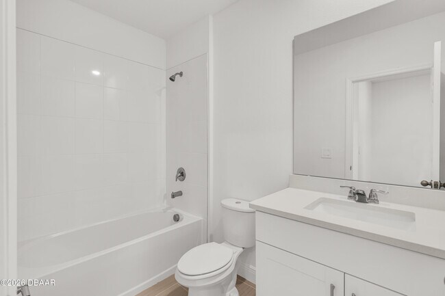 Building Photo - 225 Links Ter Blvd