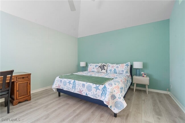 Building Photo - 348 Carinosa Ct