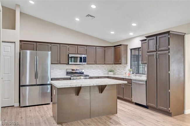 Building Photo - 904 Swift Bear St