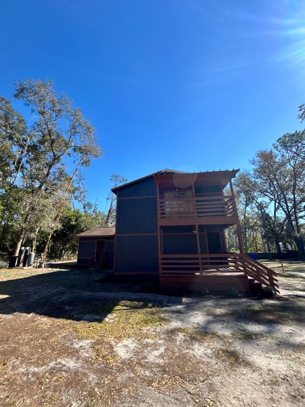 Building Photo - 18812 Carr Dr